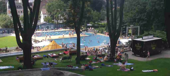 6/64StadtbadRadeberg/Blick-vom-Spielplatz.jpg