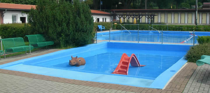 6/67FreibadLoebau/1.jpg